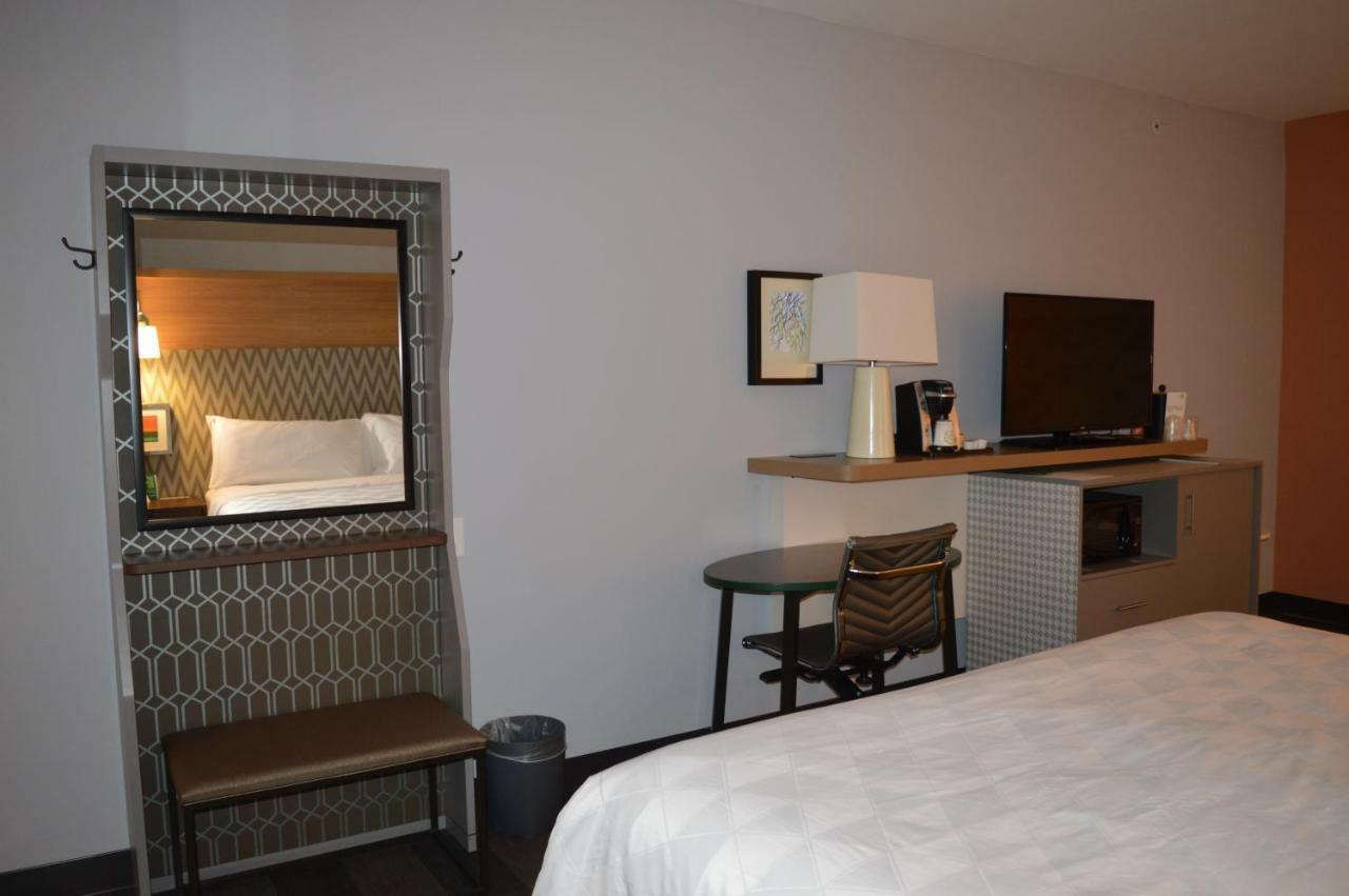Holiday Inn Odessa By Ihg Eksteriør billede